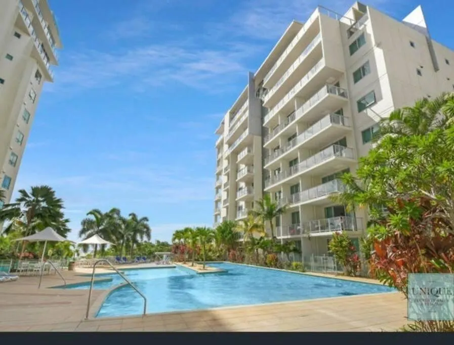 Apartment Studio Room In Cairns Esplanade! Ocean View! Heart Of Cairns